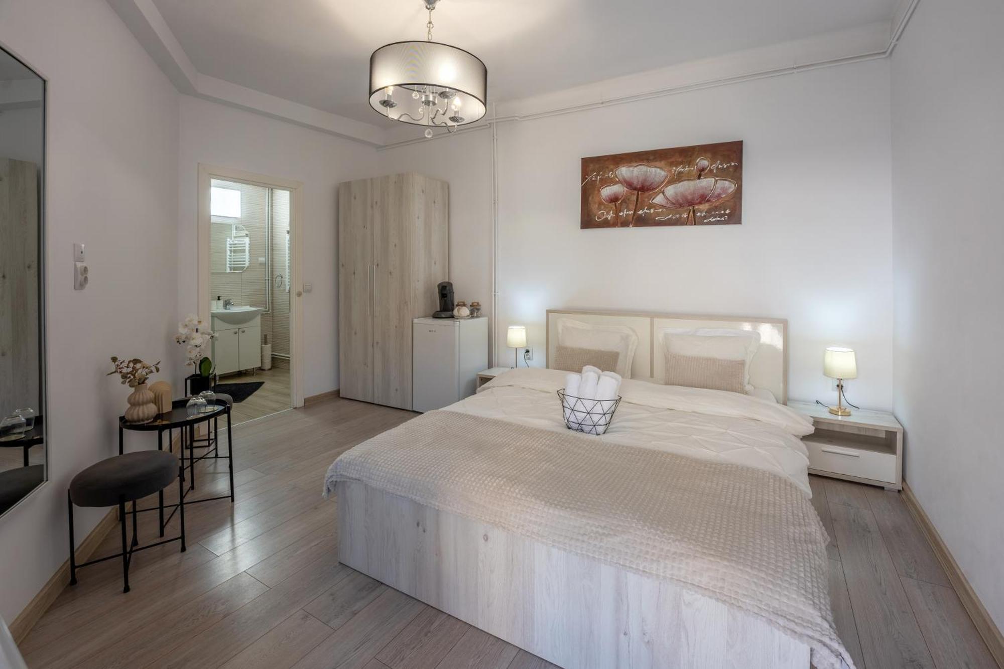 Central Amelie Accommodation ซิวิโชอารา ภายนอก รูปภาพ
